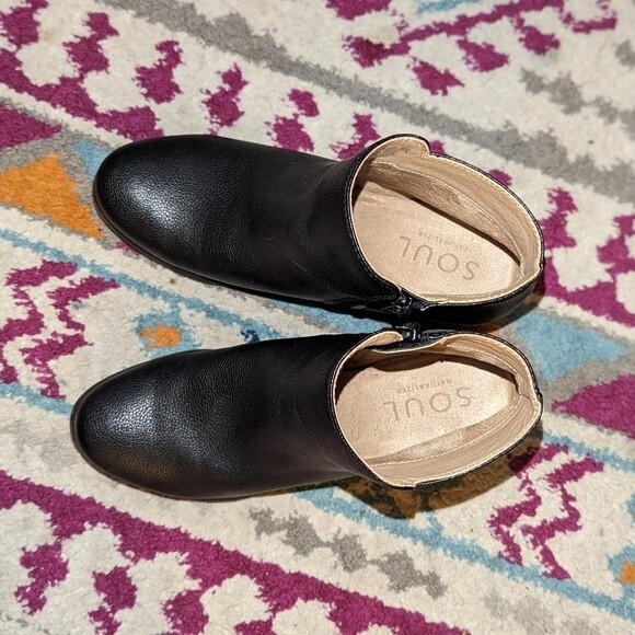 SOUL Naturalizer Women's Size 8 Calm Black Faux Leather Stacked Heel Ankle Boots - Picture 5 of 7